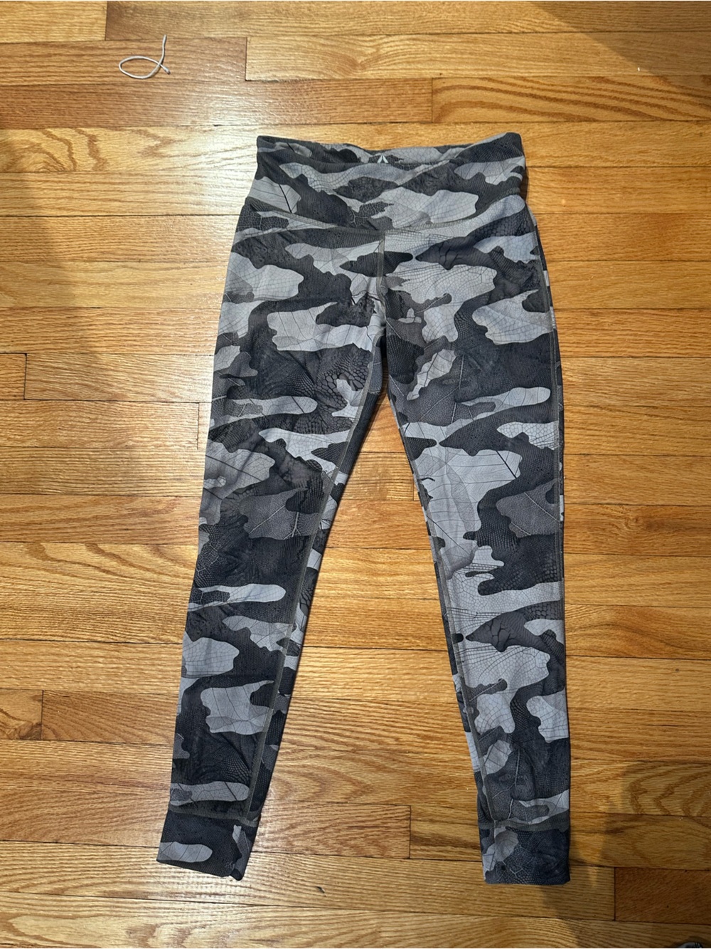 Reebok Kids Gray & Black Camo Leggings